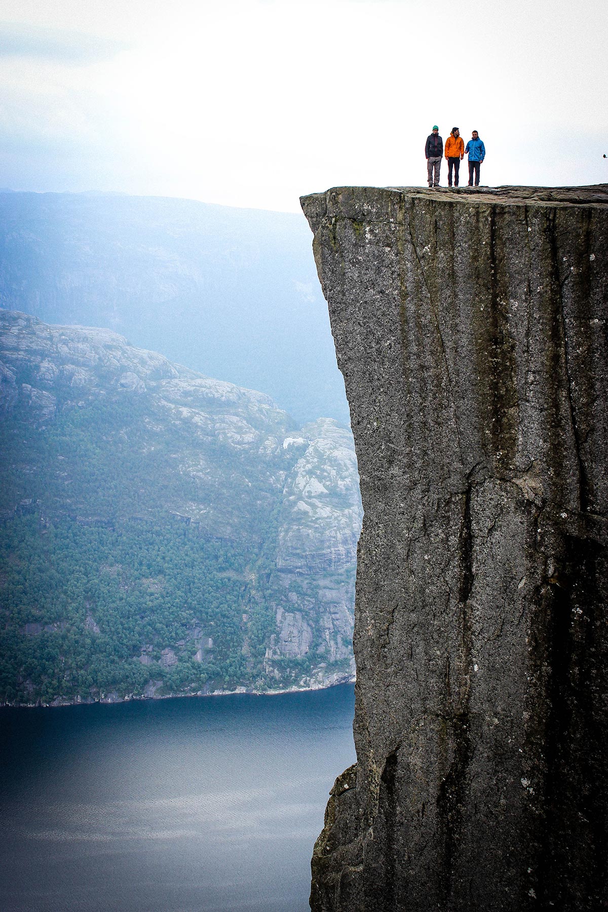 Bosno-Banner-Portrait-rock